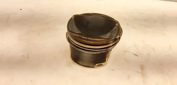 Audi A4 S4 B7 8E 8H Piston 82P41