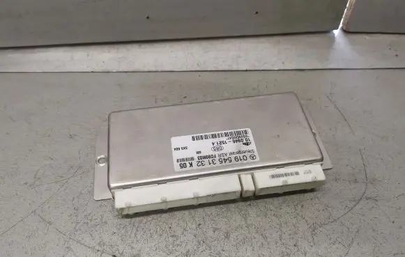 Mercedes-Benz C W202 ABS control unit/module 0195453132