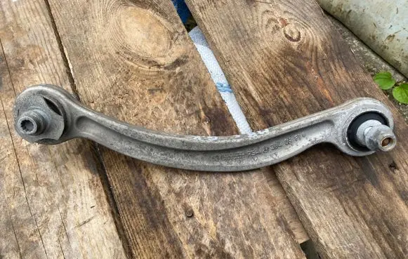 Mercedes-Benz C W205 Rear upper control arm/wishbone 20409F16