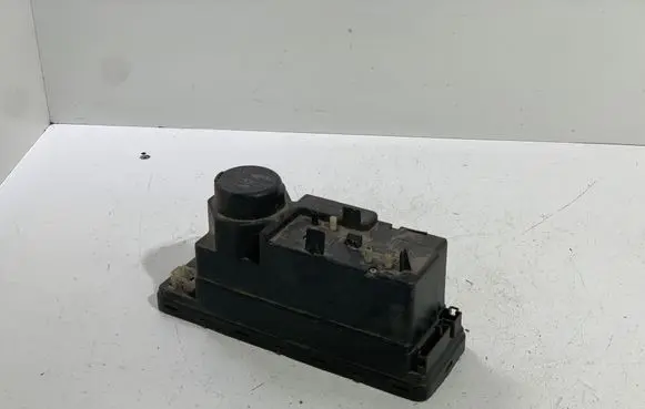 Mercedes-Benz E W210 Central locking vacuum pump 2088001448