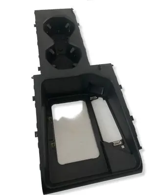Volkswagen PASSAT B9 Cup holder pad/mat 3J1864263