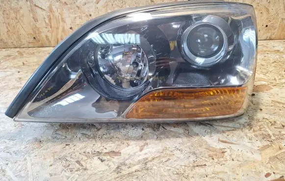 KIA Sorento Headlight/headlamp