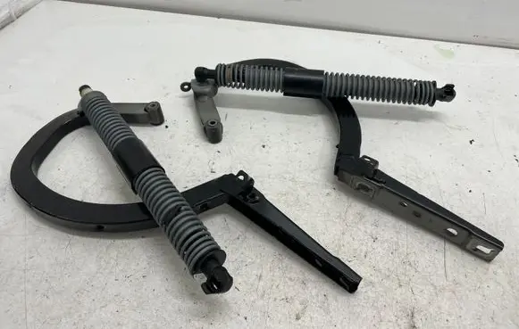 BMW 5 G30 G31 Tailgate/trunk/boot hinge 7366397 7366398