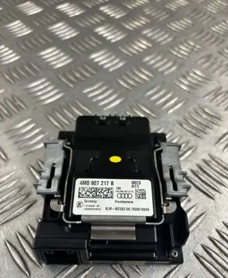 Audi Q7 4M Windshield/windscreen camera 4M0907217B