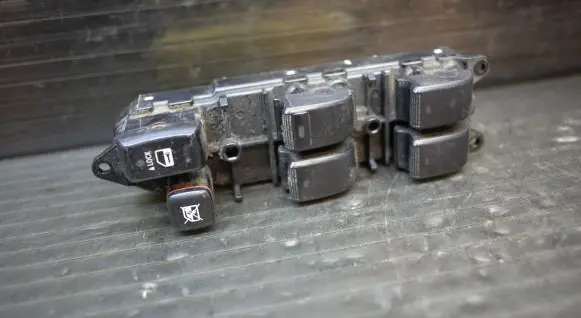 Lexus IS 220D-250-350 Electric window control switch 8404053071