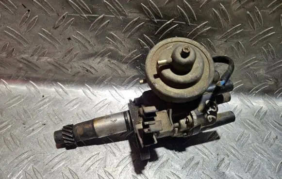 Mazda 626 Spark distributor T4T67771 FE6E7917