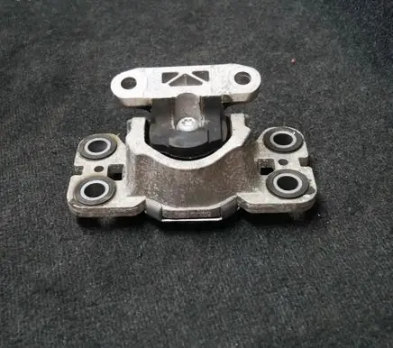 Land Rover Range Rover Evoque L538 Gearbox mount BJ327M121AC