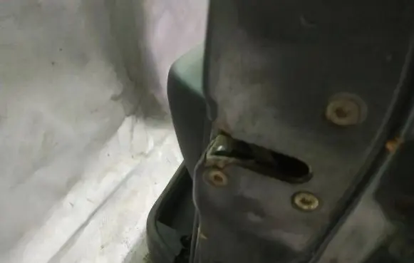 Peugeot 405 Front door lock