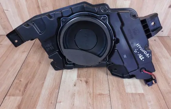 Hyundai Santa Fe Subwoofer speaker 96380S1100