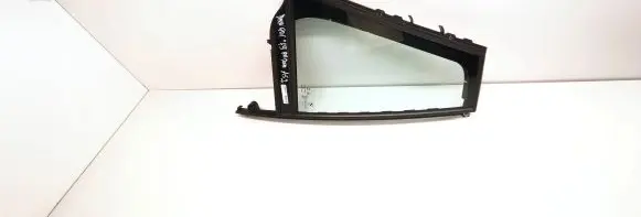 Rear vent window glass