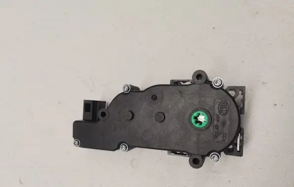 Mercedes-Benz C W205 Tailgate boot lock/latch motor A2047500060