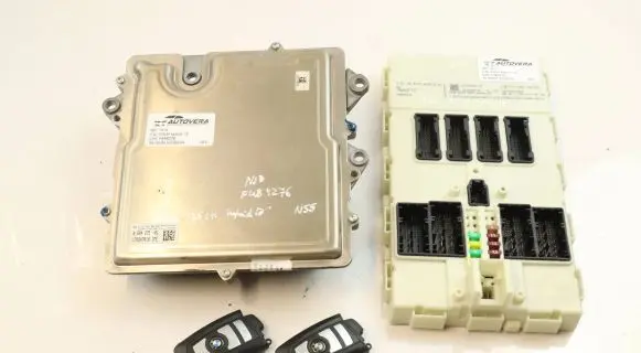BMW 3 F30 F35 F31 Engine ECU kit and lock set 8604275 170247818 0261S08985