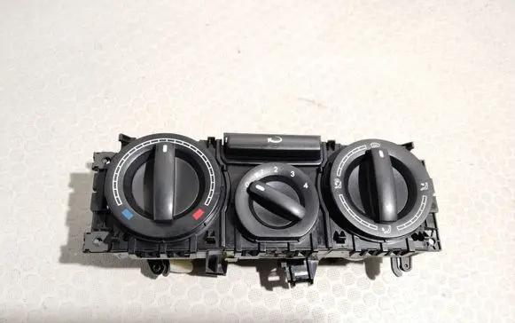 Volkswagen Transporter - Caravelle T5 Climate control unit 7H0819045F 1631K27 4160590