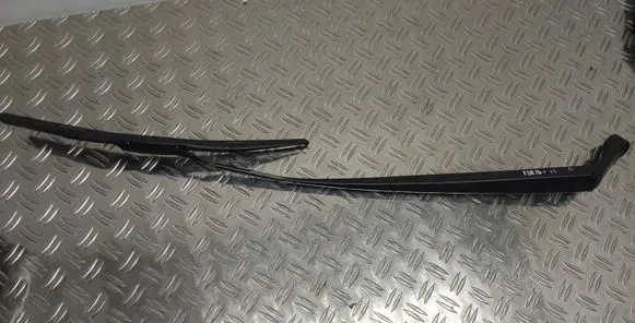 Toyota Verso Front wiper blade arm
