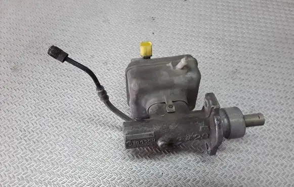 Volkswagen Golf IV Master brake cylinder 21027099