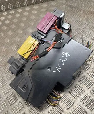 Mercedes-Benz E W212 Fuse module 2129005101 2129024301 2129016500
