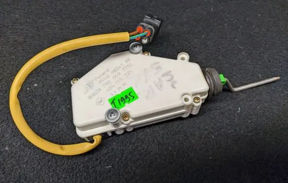 Volkswagen Sharan Central locking motor 7M0959775C