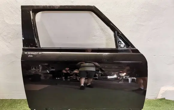 Land Rover Defender Front door DEFENDERL663DRZWI