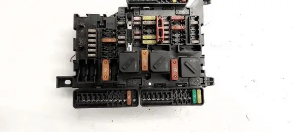 BMW X1 F48 F49 Fuse module 9360501