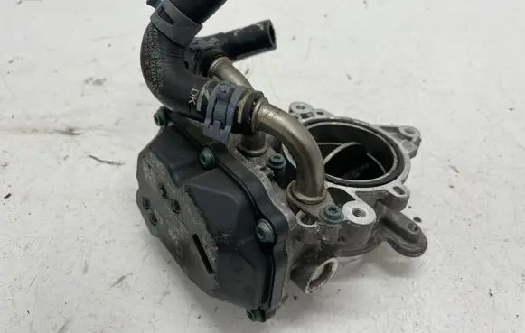 Audi A4 S4 B9 Engine shut-off valve 04L128063T 04L128059T