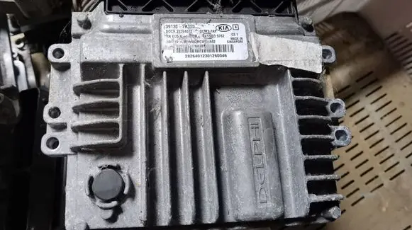 KIA Venga Engine control unit/module 391302A300 28264012301260046 28264012