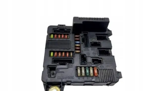 Renault Megane II High voltage junction box 