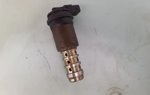 BMW 3 E46 Camshaft vanos timing valve 1707323 11361707323