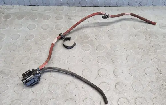 BMW 3 F30 F35 F31 Vacuum valve 8570591