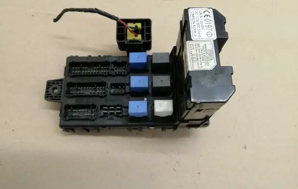 Hyundai Santa Fe Fuse module 9540026500
