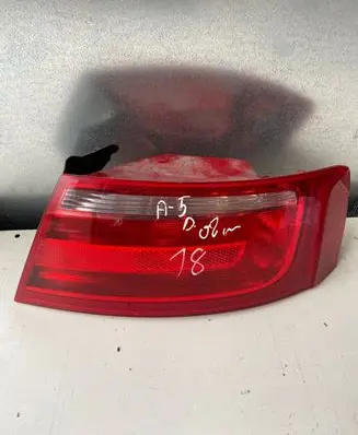 Audi A5 8T 8F Rear/tail lights 8T0945096