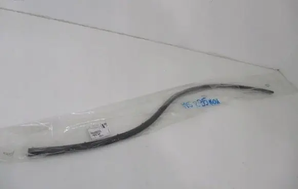 Citroen C3 Picasso Rubber seal rear door 9025R8