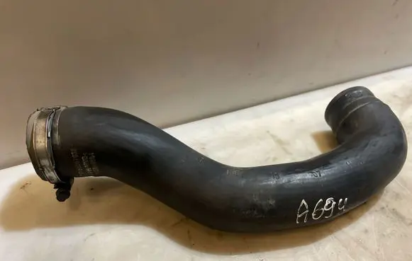 Opel Astra H Intercooler hose/pipe 315840884