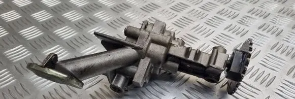 Renault Scenic I Oil pump 7700600252 7700100894E