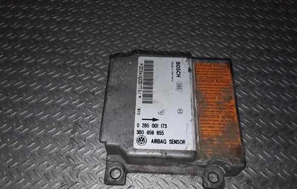 Volkswagen PASSAT B5 Airbag control unit/module 3B0959655 0285001173