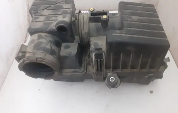 Honda Insight Air filter box GF10PS20