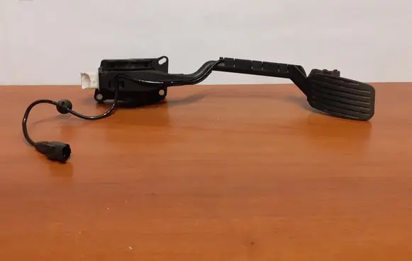 Peugeot 607 Accelerator throttle pedal 0280755005 9651510780
