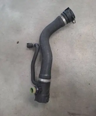BMW 3 F30 F35 F31 Engine coolant pipe/hose 7596837 129574 1483781