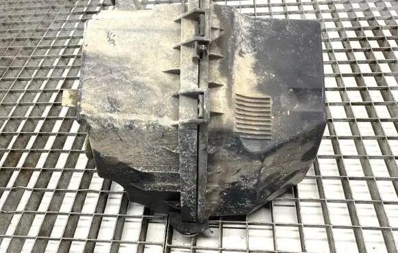 Air filter box
