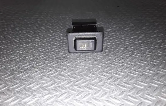 Mitsubishi Pajero Windscreen/window heater switch