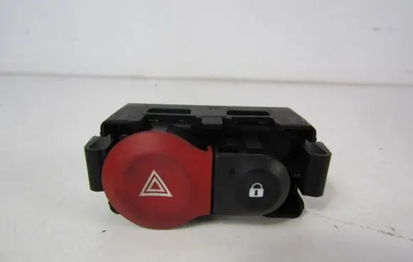 Renault Clio III Hazard light switch 8200214896