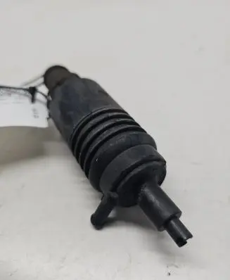 Windscreen/windshield washer pump
