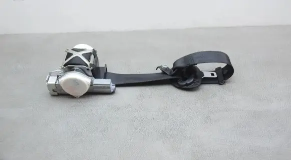 BMW 4 F32 F33 Front seatbelt 7272476