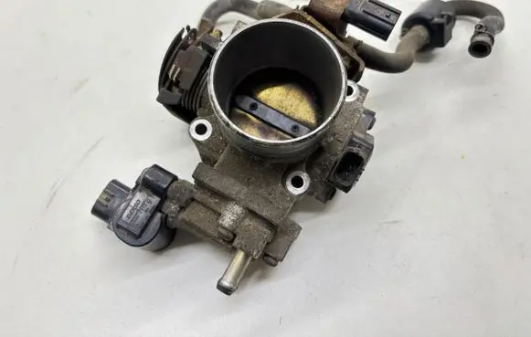 Honda FR-V Throttle valve 1362002262