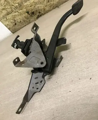 Clutch pedal