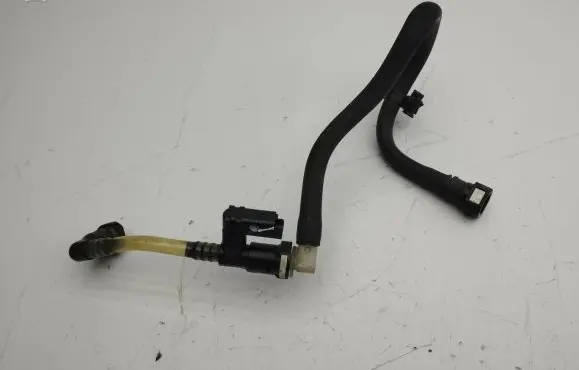 Citroen C-Crosser Fuel line pipe