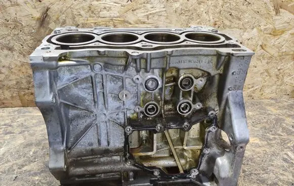 Skoda Octavia Mk3 (5E) Engine block 04E103023Q CJZ