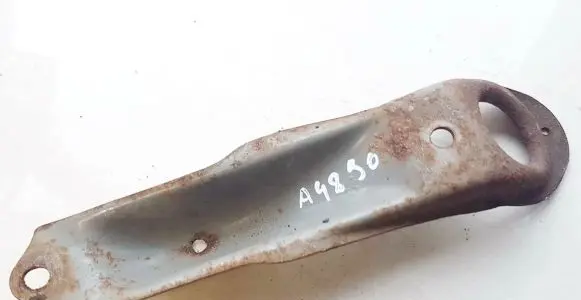 Toyota Avensis T250 Engine mounting bracket