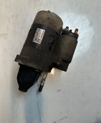 Suzuki Swift I Starter motor 31100-86g0
