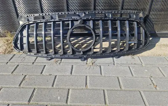 Mercedes-Benz GLA H247 Front grill
