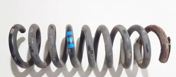 Mercedes-Benz C W203 Rear coil spring